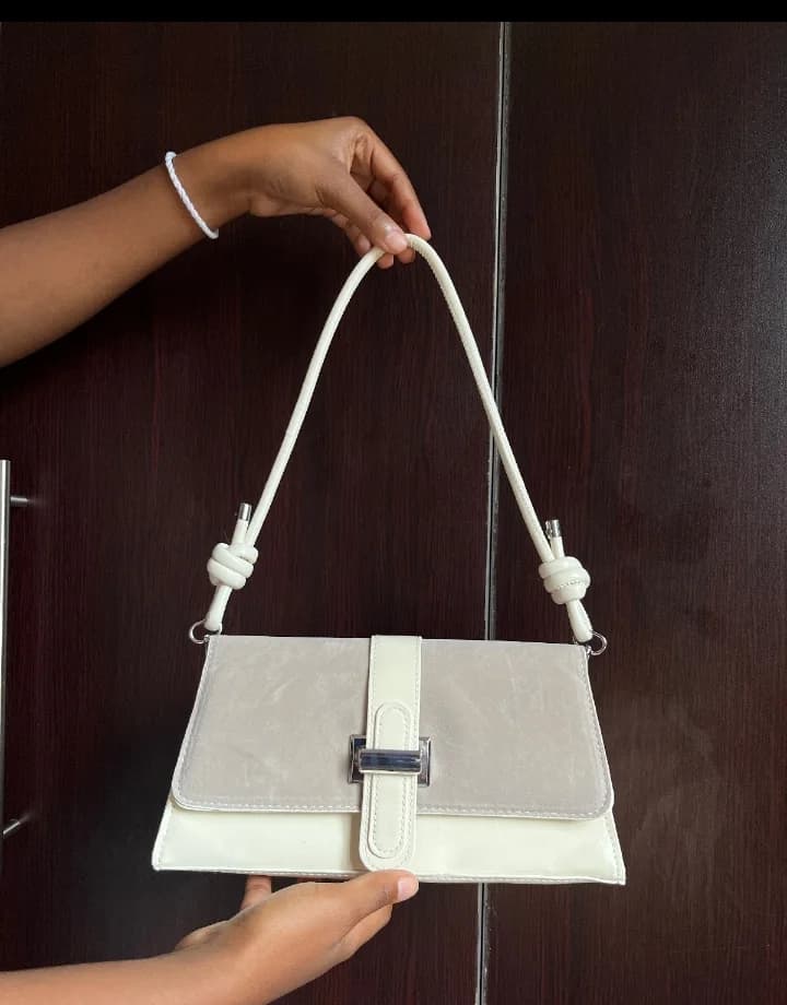 Zola Shoulder Bag